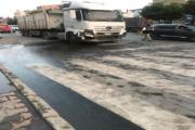 Bitlis'te freni boşalan tır, 8 aracı kullanılmaz hale getirdi